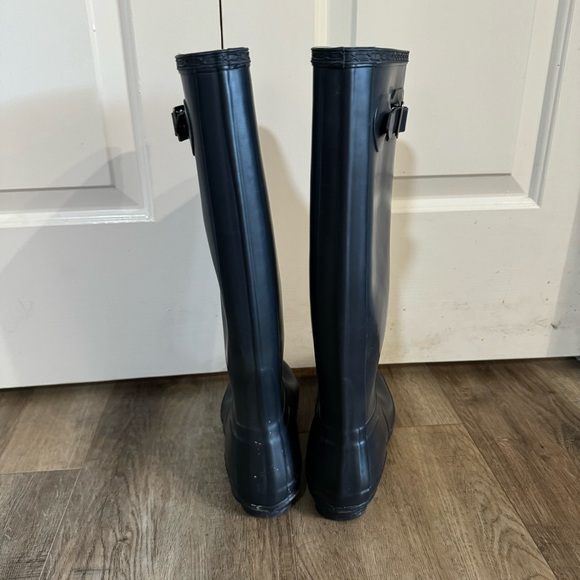 Hunter Dark Navy Blue Boots Size 8 - Picture 4 of 10